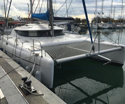 Catamaran Athena 38